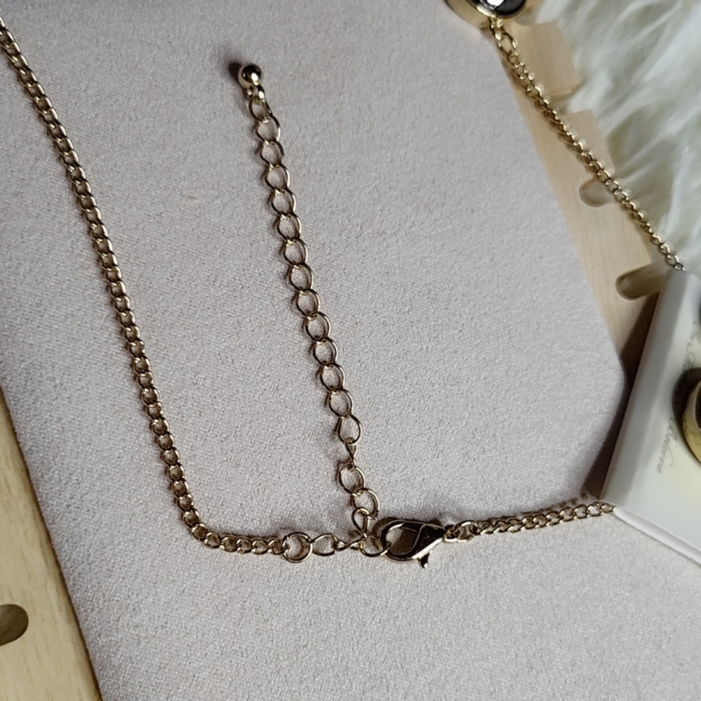 Ella Fashion Gold Plated Necklace set - Picture 8 of 10